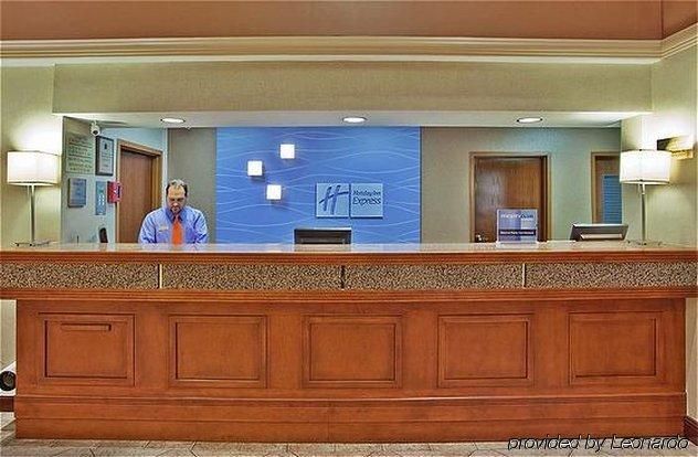 فندق هوليداي إن إكسبريس&سويتس أتلانتا بريميتر مول ساندي سبرينغز المظهر الداخلي الصورة